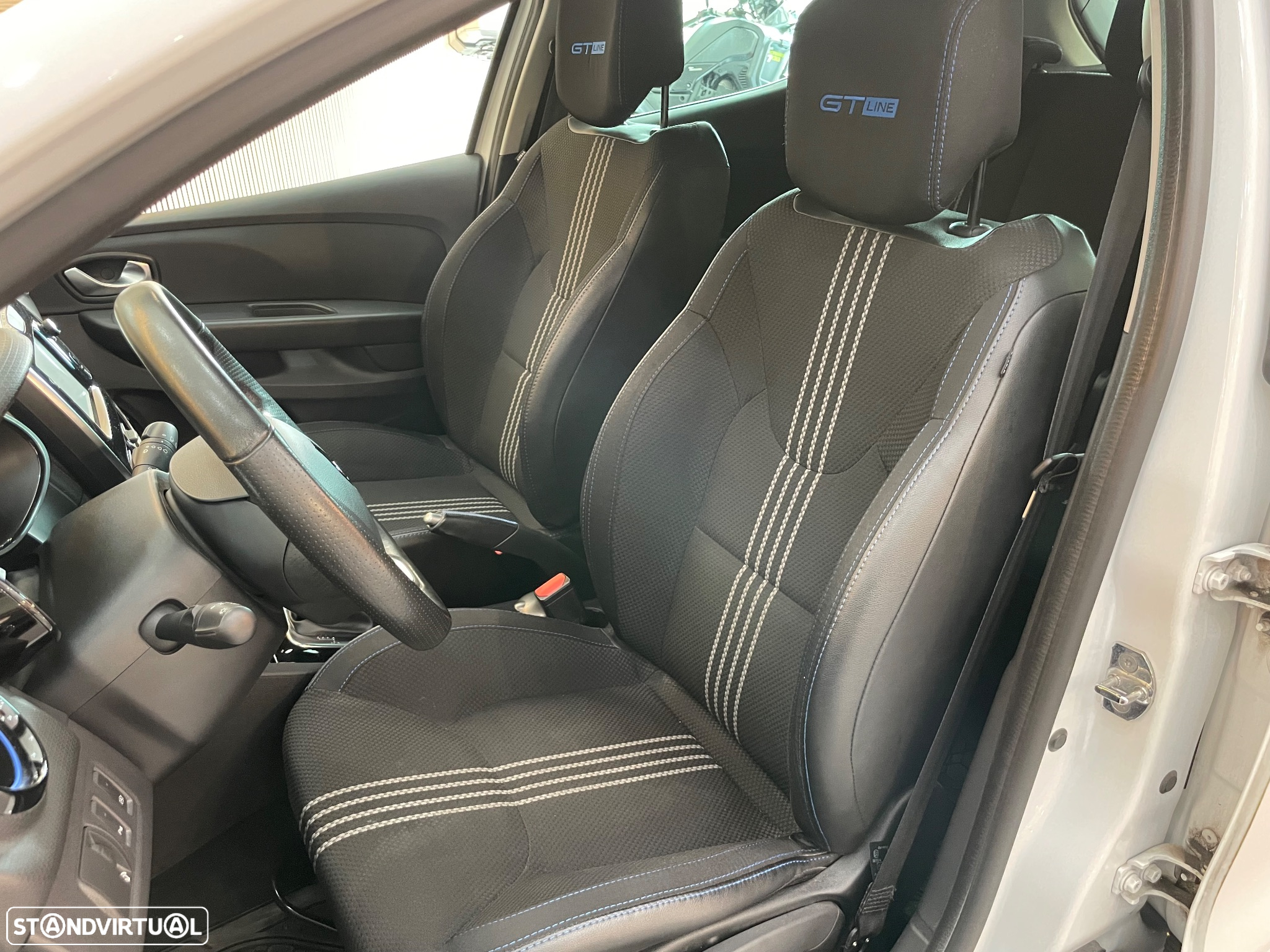 Renault Clio 1.2 TCe GT Line EDC - 10