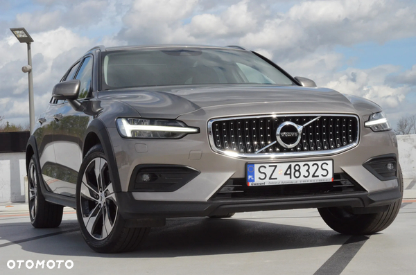 Volvo V60 Cross Country B4 D AWD Geartronic Pro