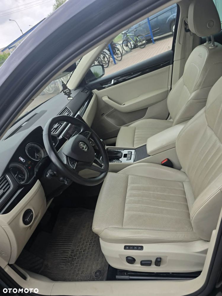 Skoda Superb 2.0 TSI 4x4 L&K DSG - 10