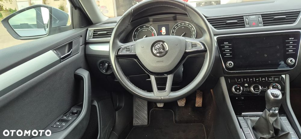 Skoda Superb 1.5 TSI ACT Style - 9