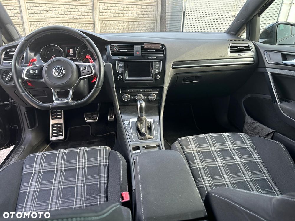 Volkswagen Golf GTD 2.0 TDI SCR DSG - 20
