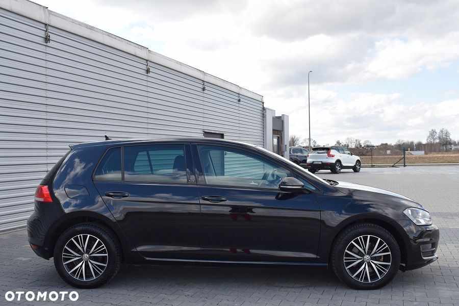 Volkswagen Golf 1.6 TDI BlueMotion Technology Allstar - 22