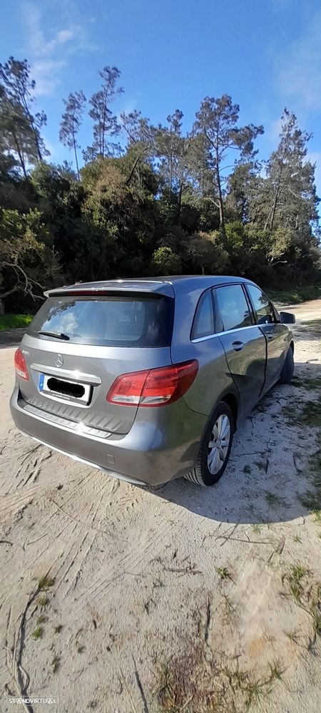 Mercedes-Benz B 180 d Style - 6