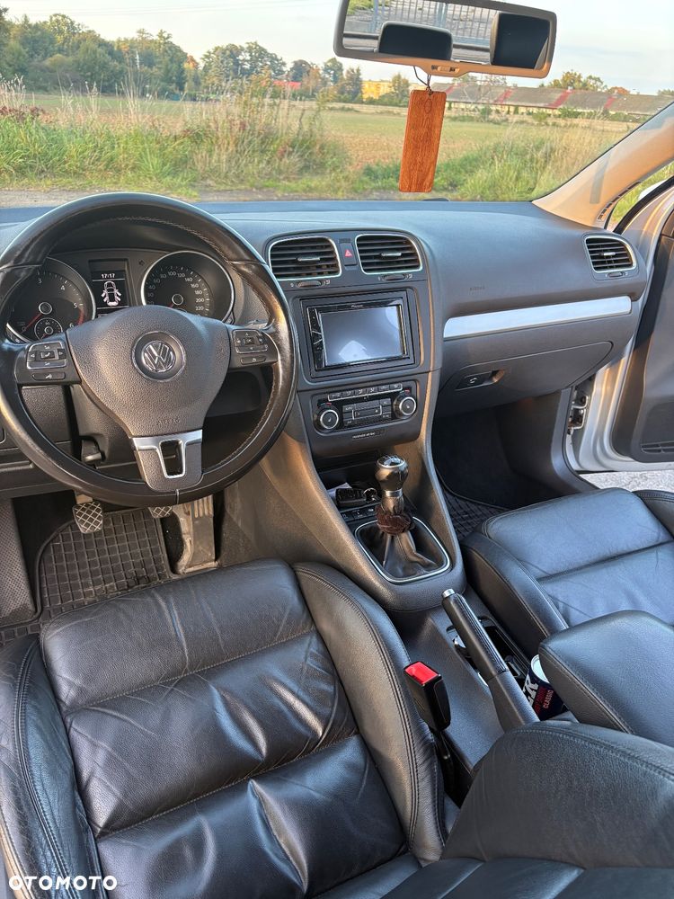 Volkswagen Golf 2.0 TDI DPF Highline - 8