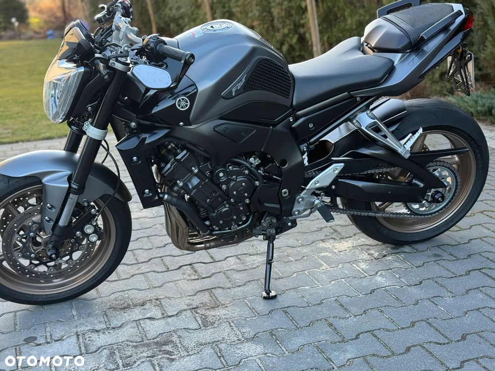 Yamaha FZ - 7