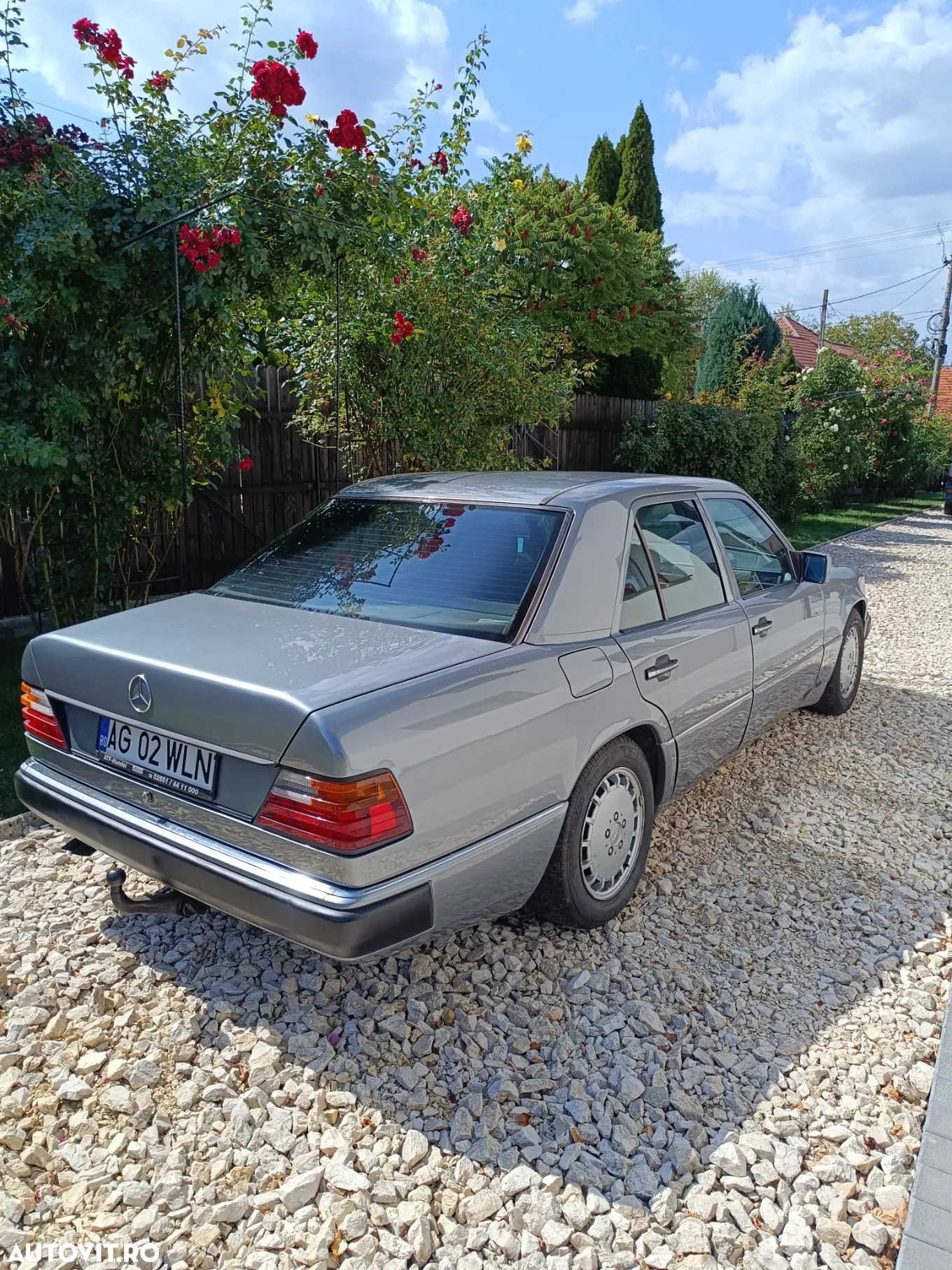 Mercedes-Benz E - 10