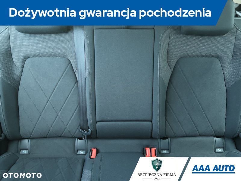 Volkswagen Golf - 11