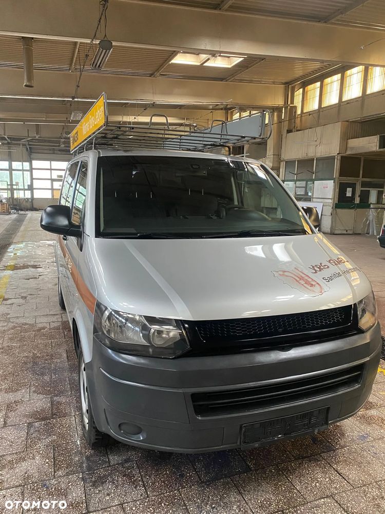 Volkswagen Transporter - 1