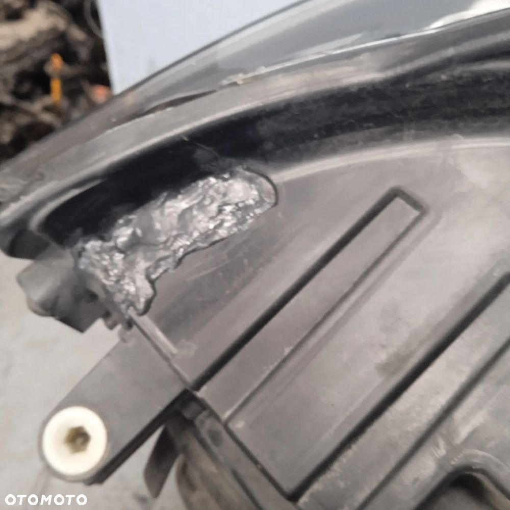 Lampa przednia lewa T5 lift 7E1941015C - 7