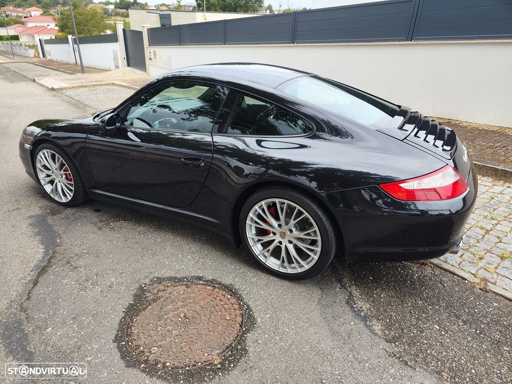 Porsche 911 (997) Carrera 4 S - 18