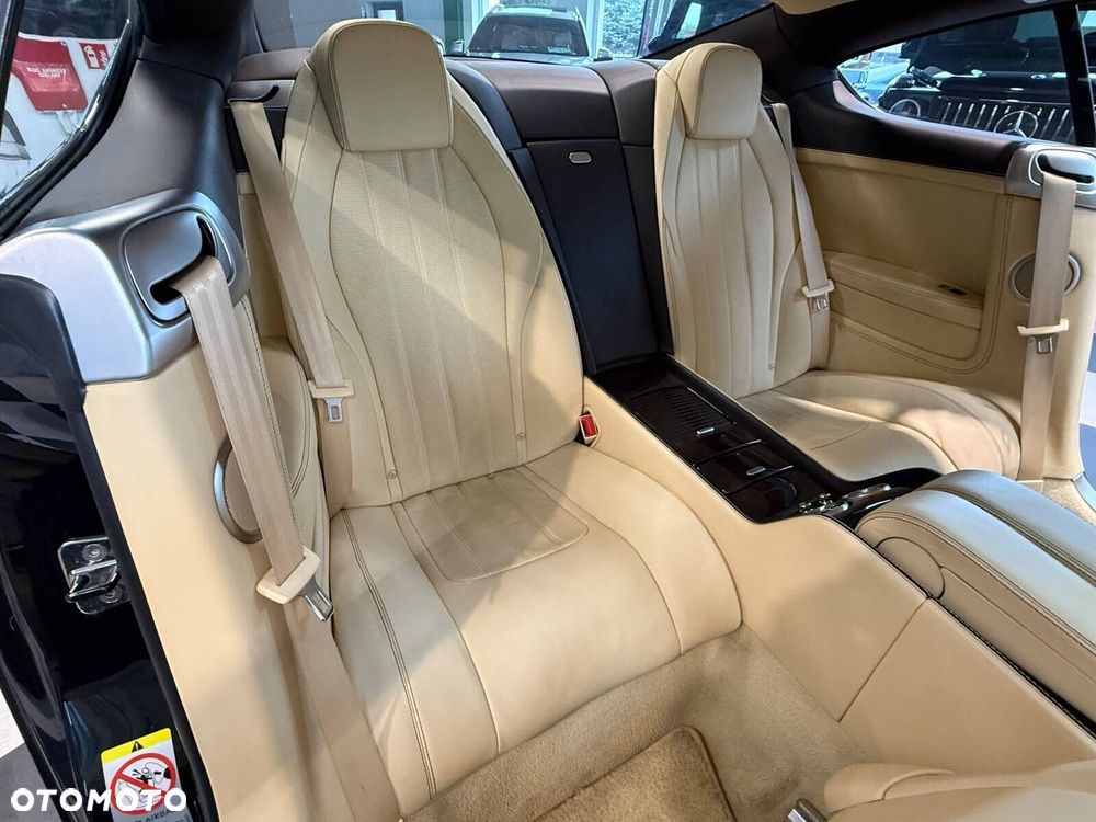Bentley Continental GT - 12