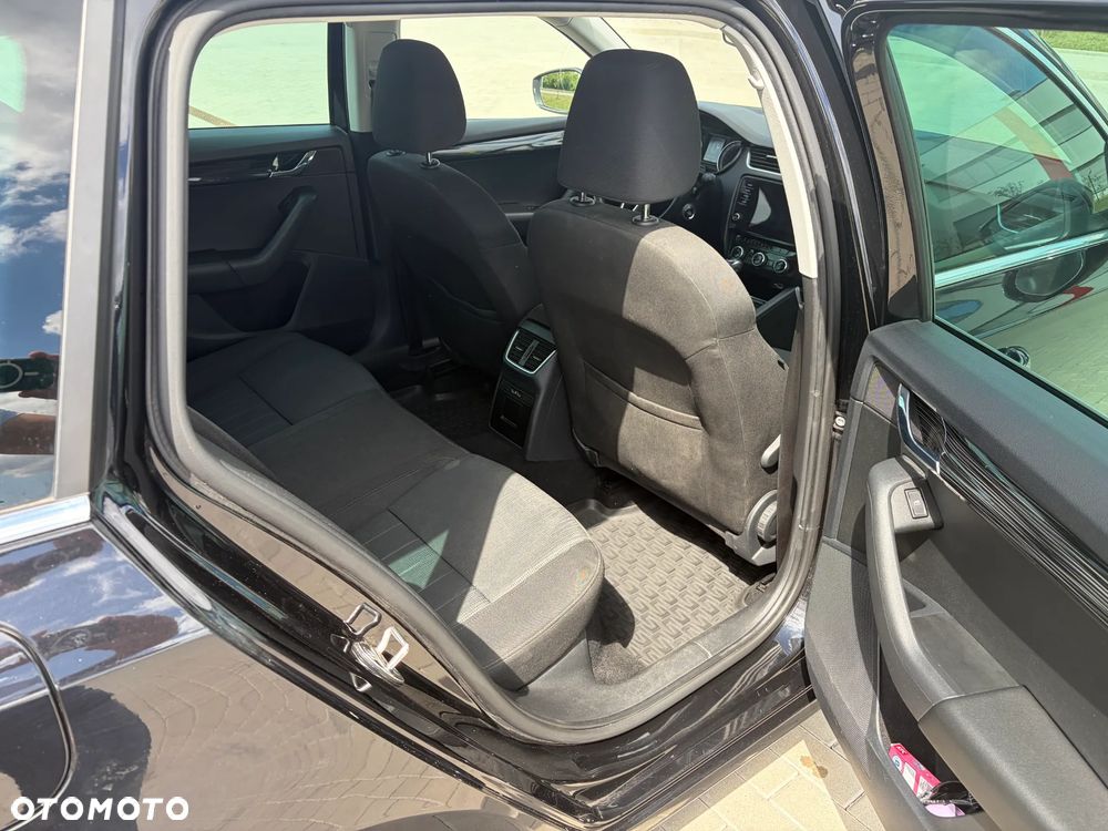 Skoda Octavia 2.0 TDI SCR Style DSG - 19