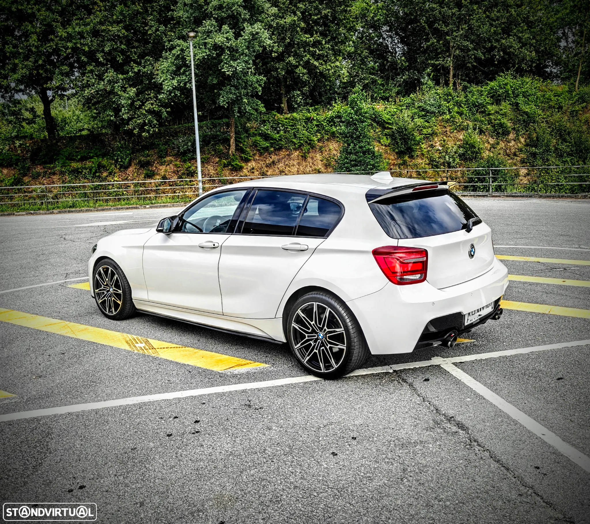 BMW 118 d Pack M - 24