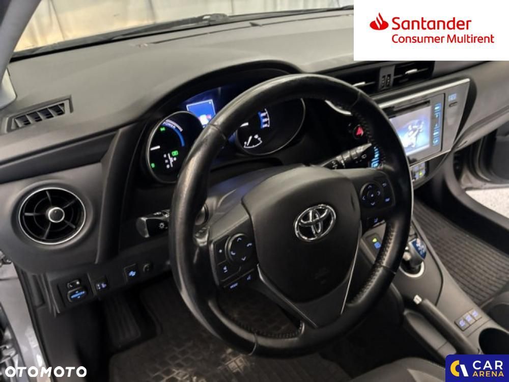 Toyota Auris - 16