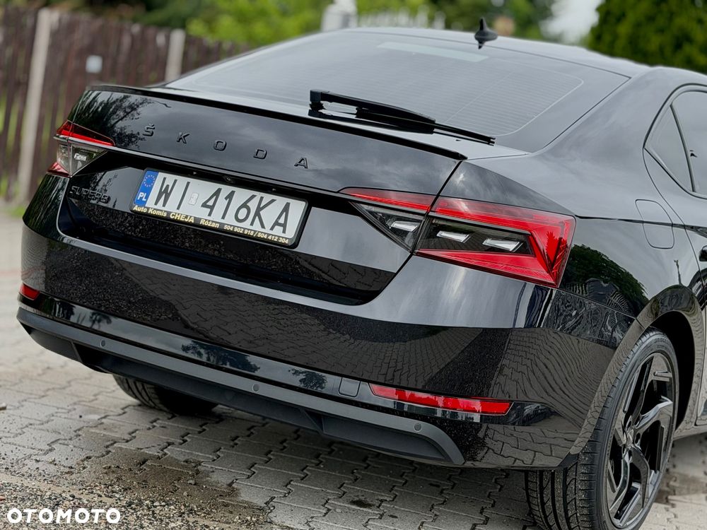 Skoda Superb 2.0 TDI Sportline - 38