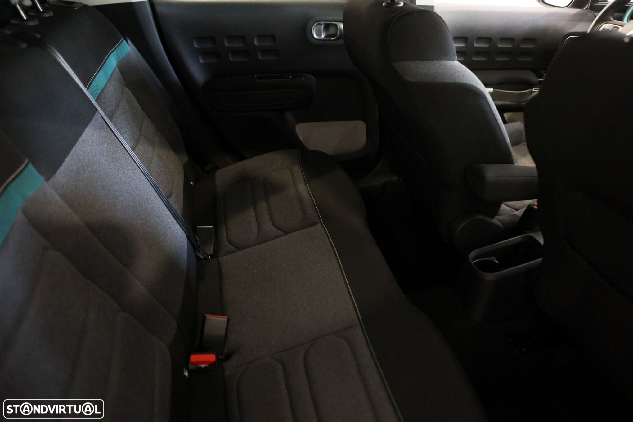 Citroën C3 1.2 PureTech Shine - 9