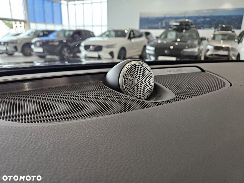 Volvo V90 Cross Country - 20