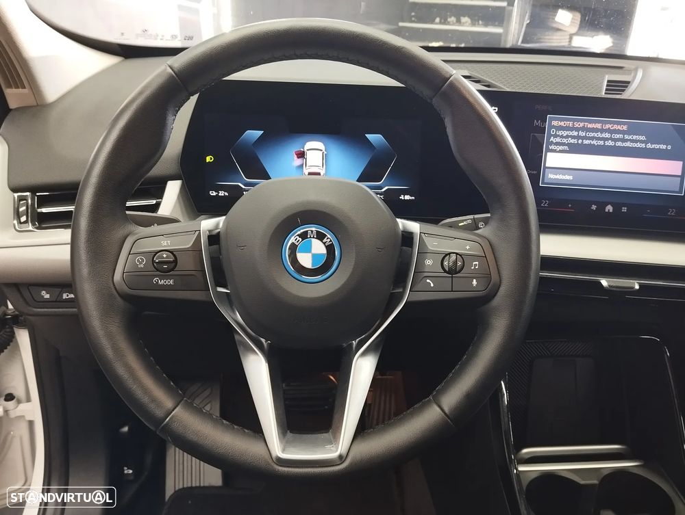 BMW iX1 eDrive20 - 25