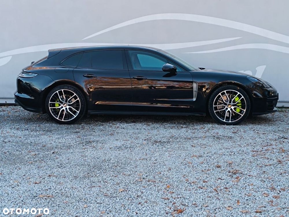 Porsche Panamera - 12