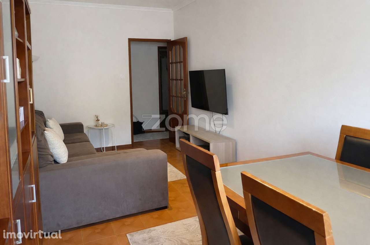 Apartamento T1 em ótimo estado em Custóias - Grande imagem: 2/15