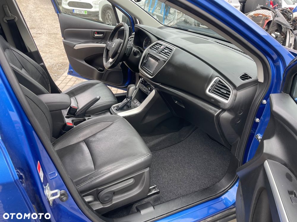 Suzuki SX4 1.6 Premium - 18