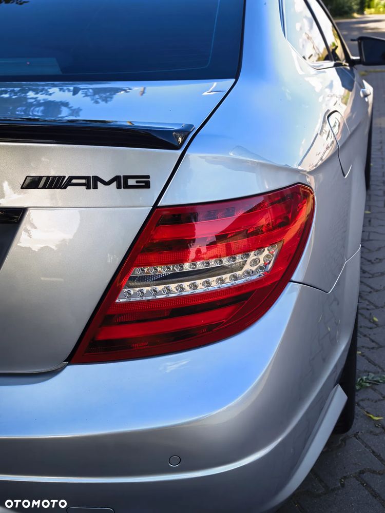 Mercedes-Benz Klasa C 63 AMG AMG SPEEDSHIFT MCT - 12