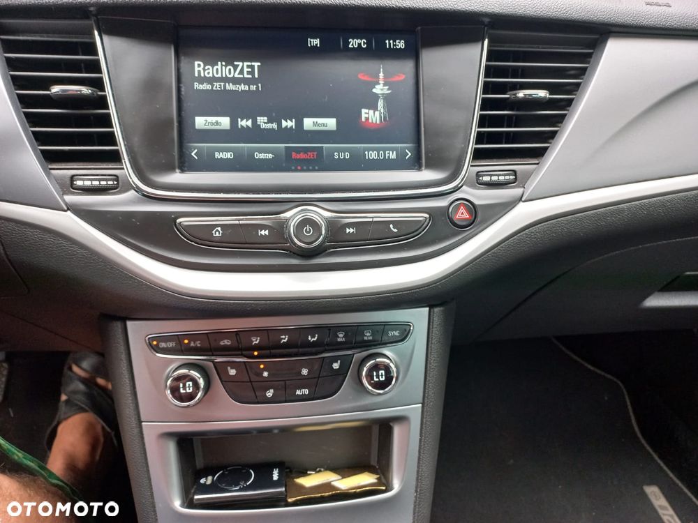 Opel Astra 1.4 Turbo 120 Jahre - 26