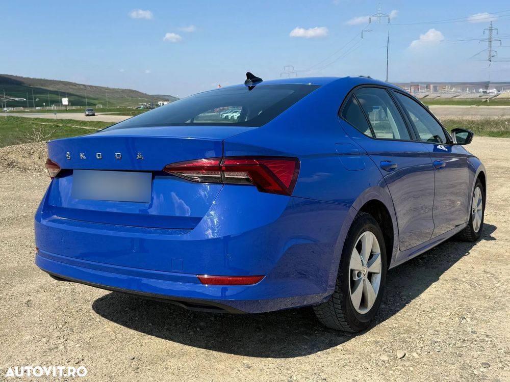 Skoda Octavia 2.0 TDI DSG Style - 6