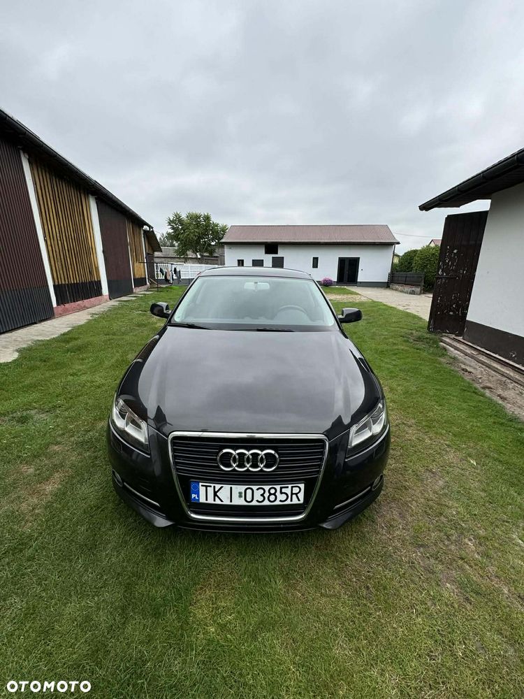 Audi A3 Sportback 1.6 TDI DPF Ambiente - 2