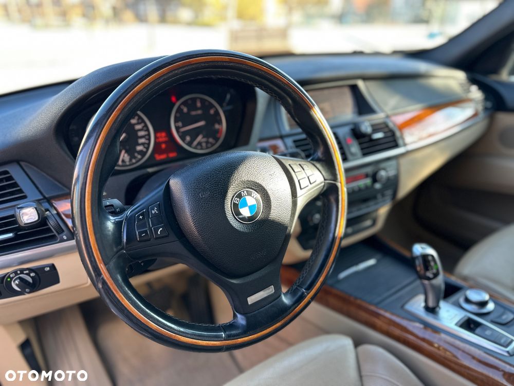 BMW X5 3.0sd xDrive - 12