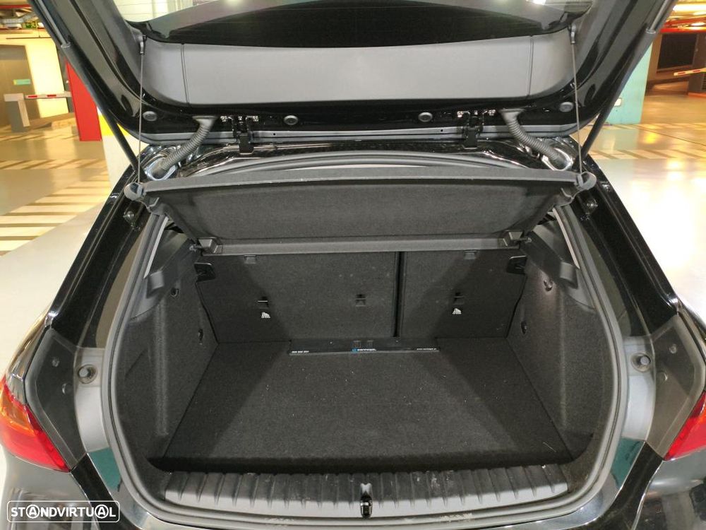 BMW 116 d Corporate Edition Auto - 9