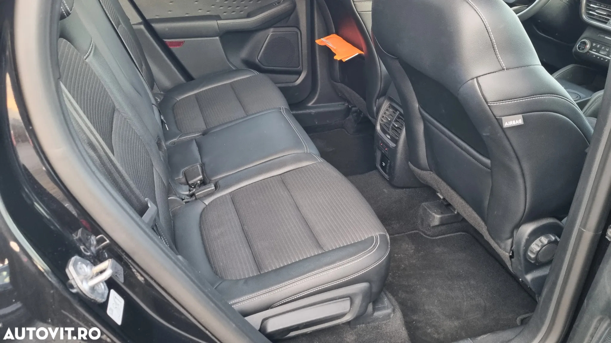 Ford Kuga 2.0 EcoBlue 4x4 Aut. TITANIUM X - 8