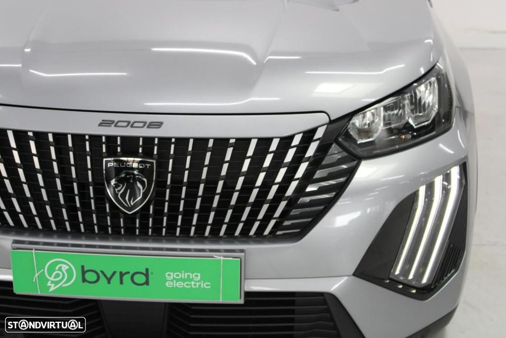Peugeot E-2008 2025 photo 4