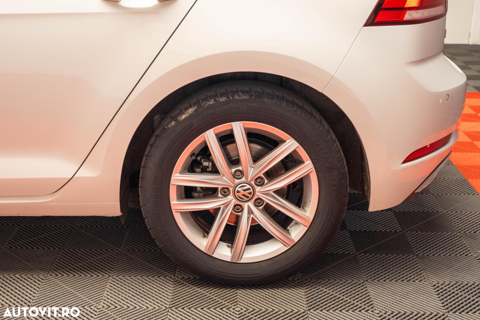 Volkswagen Golf - 7