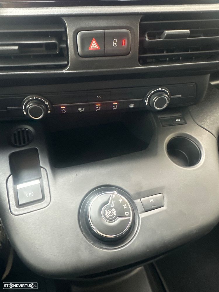 Fiat DOBLO  1.5 Blue hdi AUTOMÁTICA - 12