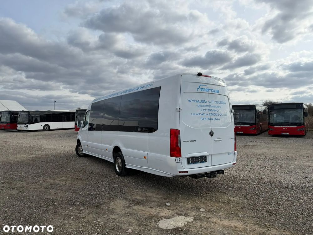 Mercedes-Benz Sprinter 517 - 9