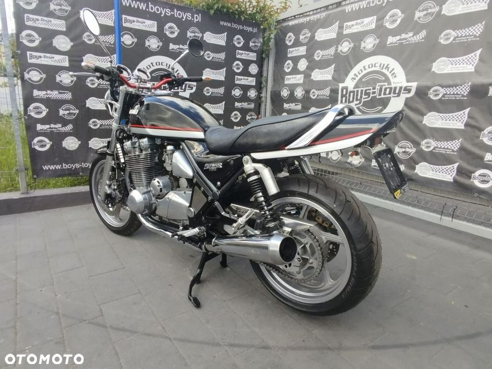Kawasaki ZR - 3