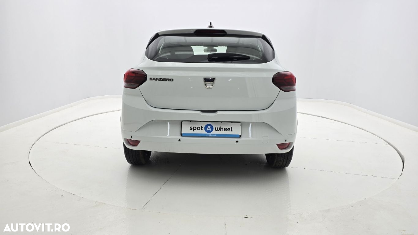 Dacia Sandero - 7