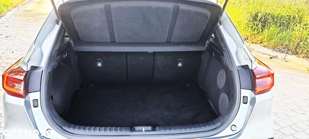 Kia XCeed 1.5 T-GDI L Business Line - 16