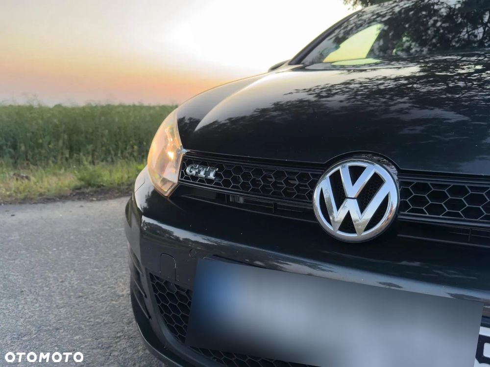 Volkswagen Golf ver-vi-2-0-tsi-gti - 11