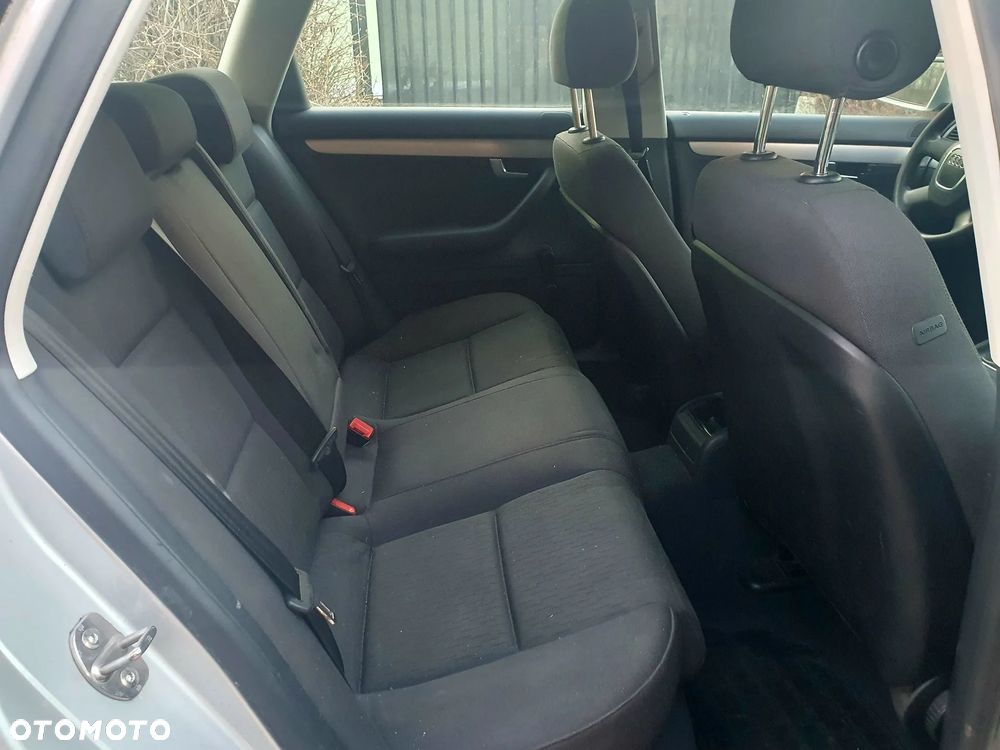 Audi A4 Avant 1.6 - 7