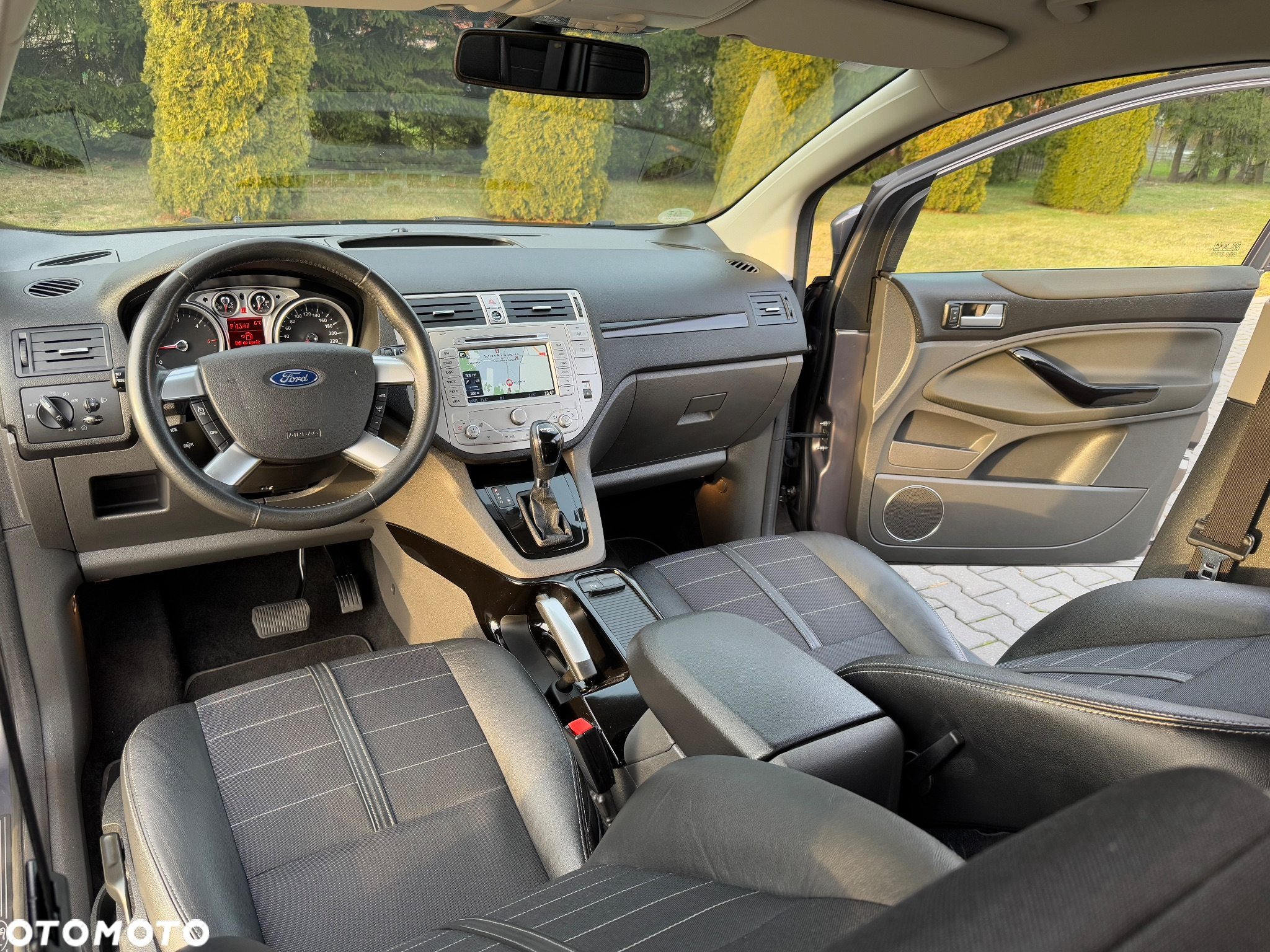 Ford Kuga 2.0 TDCi 4WD Titanium - 26