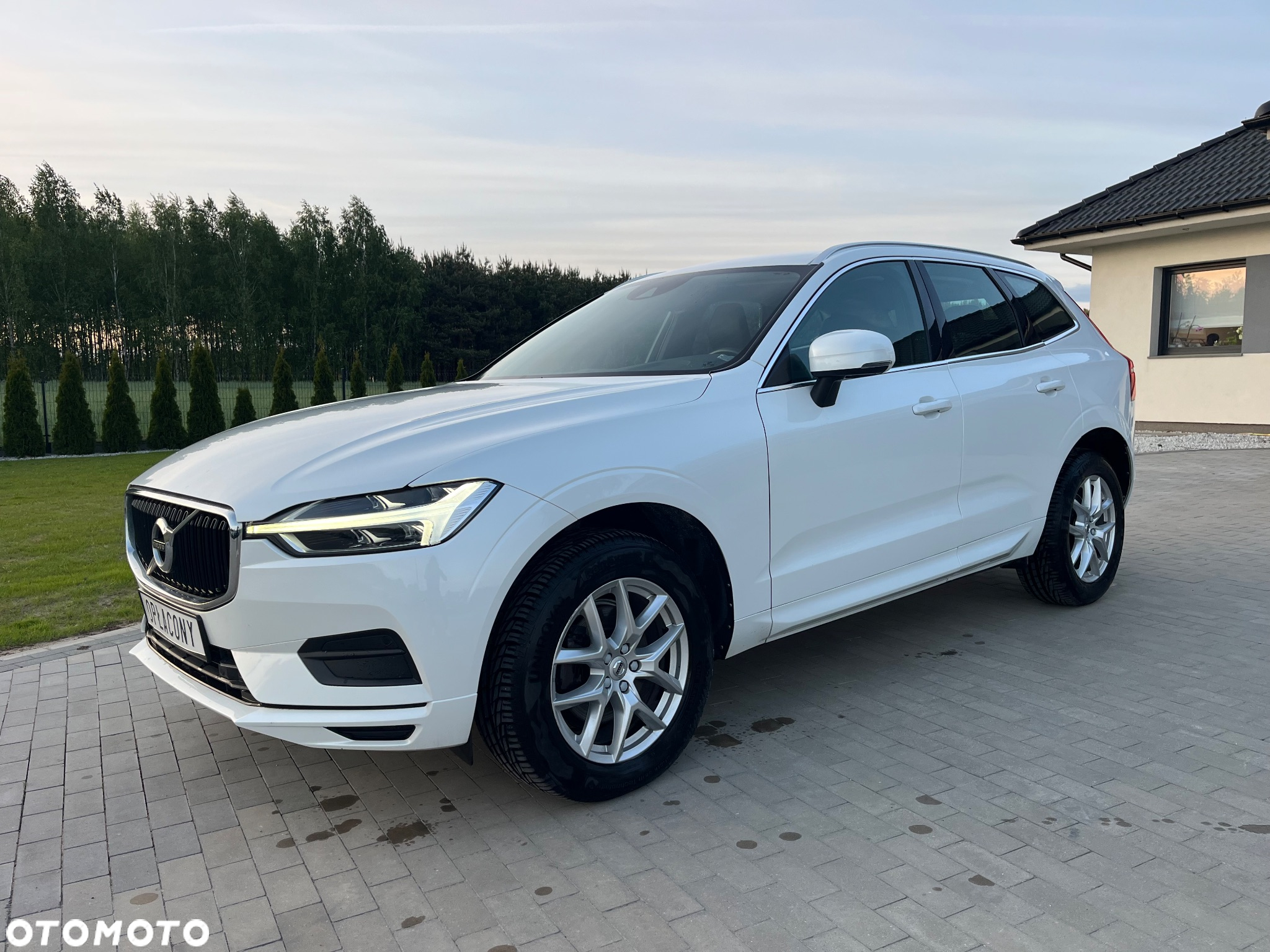 Volvo XC 60 D4 Geartronic Momentum - 4