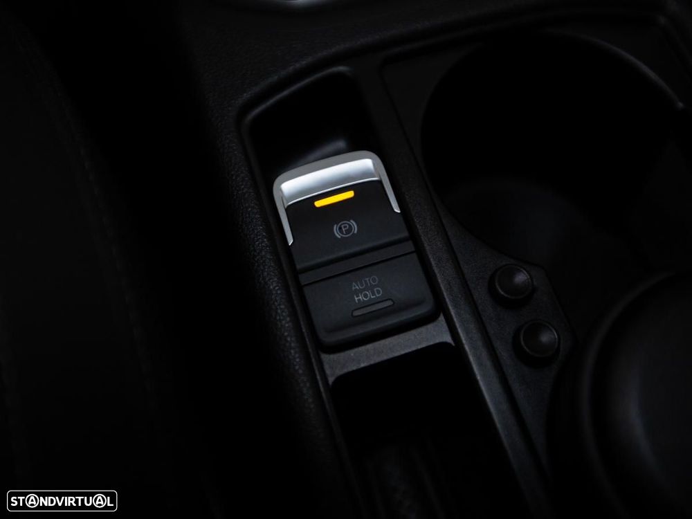 VW Touran 2.0 TDI Confortline DSG - 20