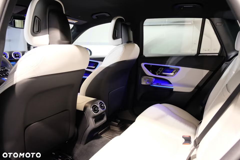 Mercedes-Benz GLC 300 de 4Matic 9G-TRONIC AMG Line Advanced - 19