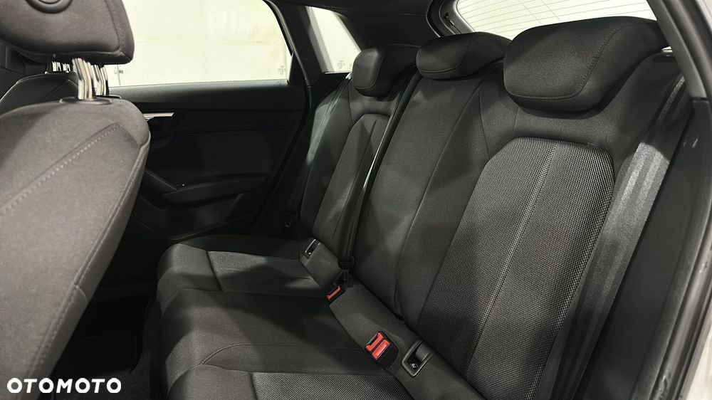 Audi A3 Sportback 35 TFSI S tronic - 13