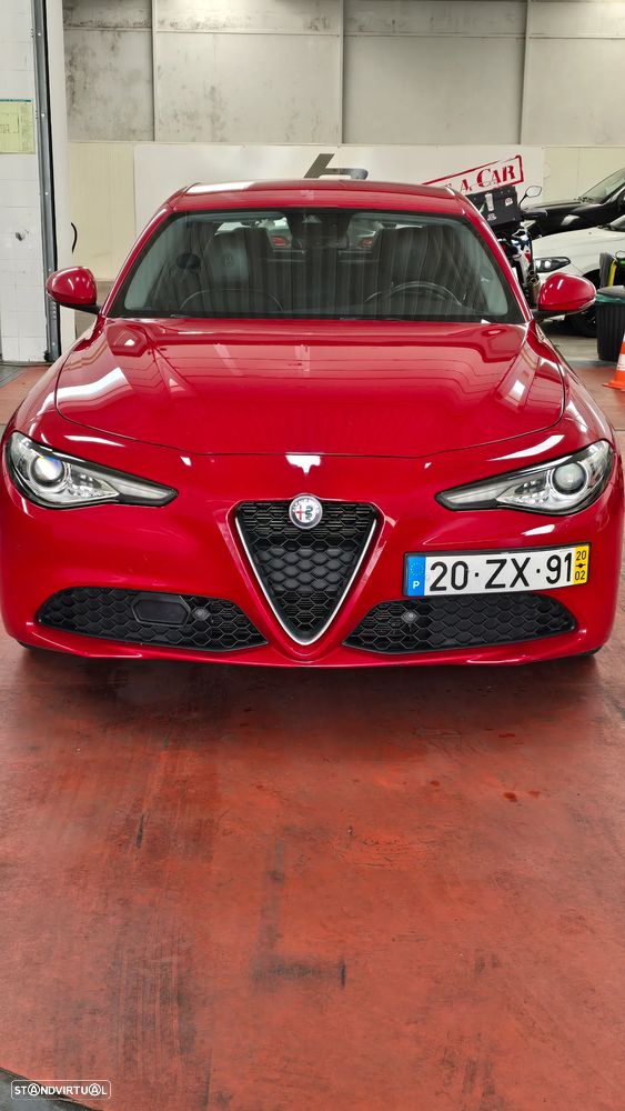 Alfa Romeo Giulia 2.2 D Sprint AT8 - 6