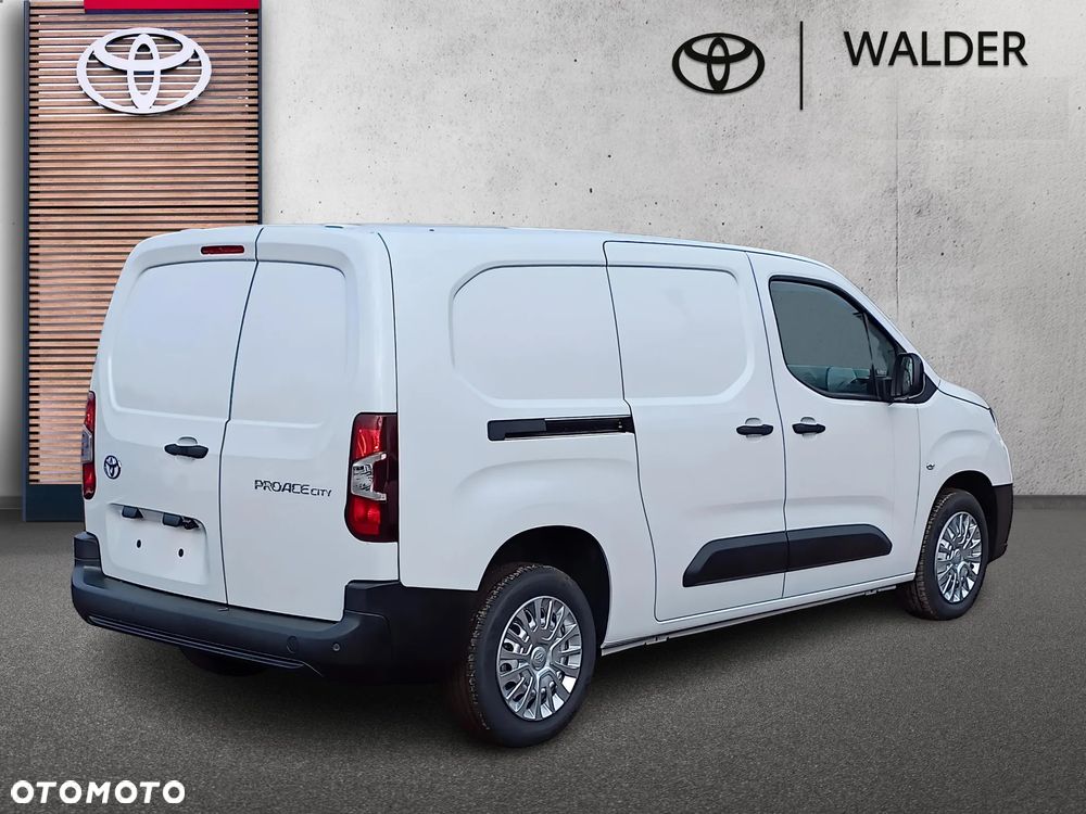 Toyota Proace City - 4