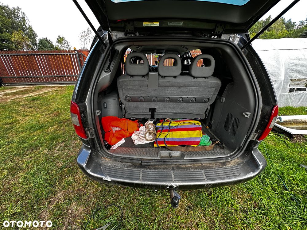 Chrysler Voyager 2.8 LX CRD - 11