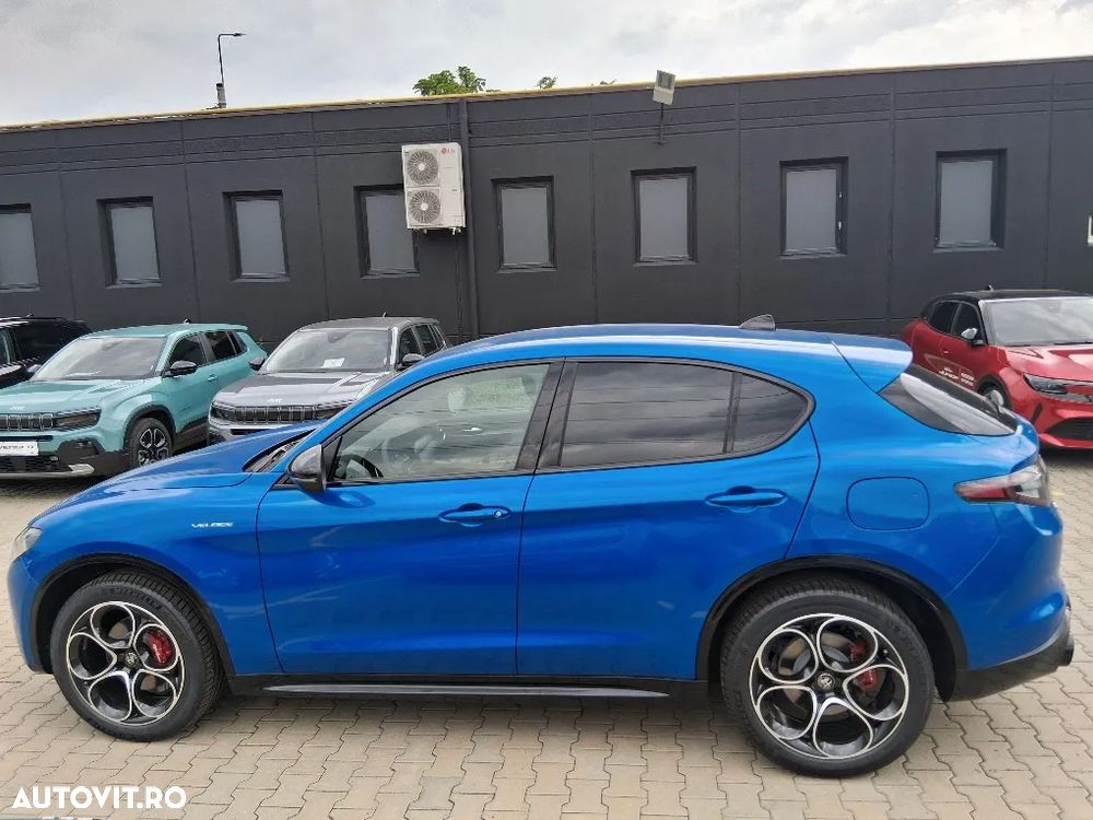 Alfa Romeo Stelvio 2.0 Turbo 16V AT8-Q4 Veloce - 8